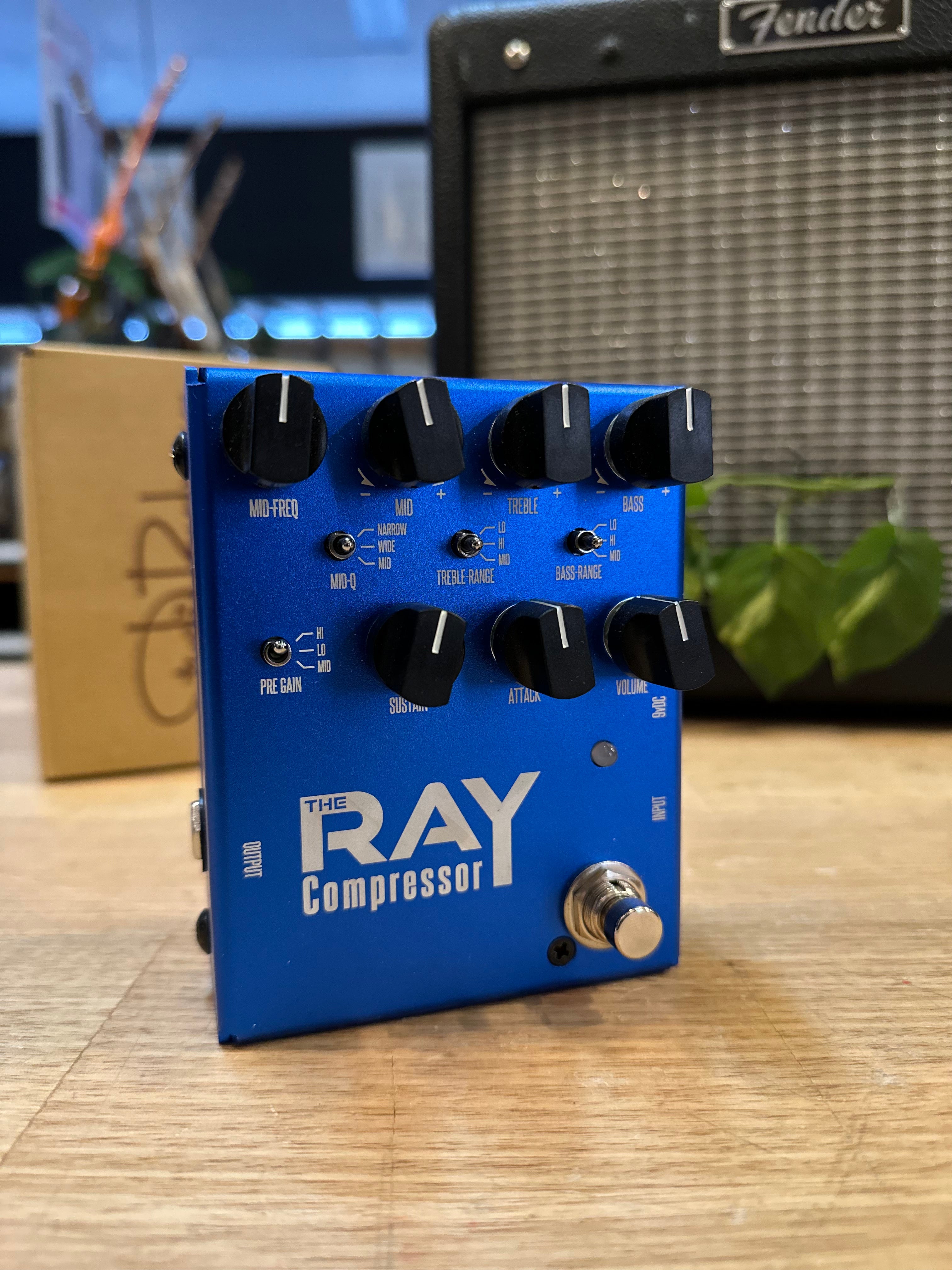 Studio Daydream | The Ray | Compressor Pedal | Ex-Demo Pedals Studio Daydream | The Ray | Compressor Pedal | Ex-Demo Pedals